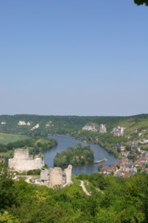 France, Haute Normandie, vallee de la Seine, eure, les andelys, chateau gaillard, vestige, richard coeur de lion, vue sur le village des andelys et la boucle de la Seine,