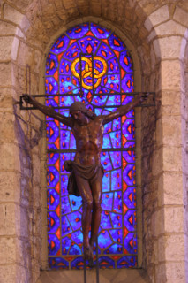 France, Haute Normandie, eure, beuzeville, eglise, vitraux de F Decorchemont, art religieux, crucifix,
