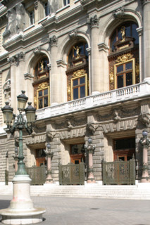 France, Paris 2e, opera comique, salle Favart, place Boieldieu, salle de spectacle, facade sur la place,