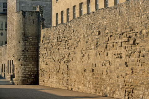 France, Paris 4e, le marais, vestiges de la muraille de philippe auguste, rue des jardins saint paul,