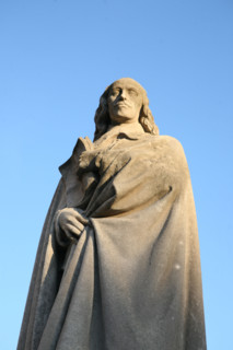 France, Paris 5e, place du pantheon, statue de pierre Corneille, sculpteur georges rispail 1952,