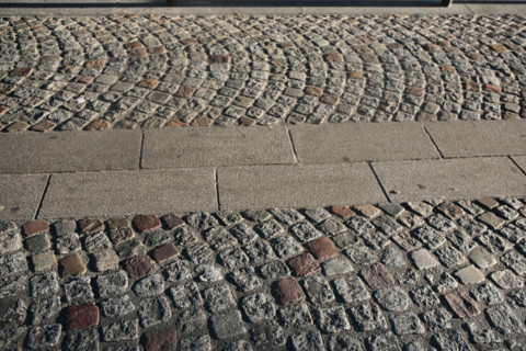 Paris 6e pave Parisien - rue de l'ecole de medecine