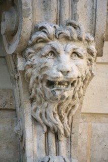 France, Paris 7e, hotel particulier, Hotel de Matignon, 56 rue de Varenne, 1er ministre, detail lion, facade sur cour -