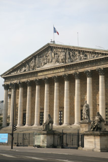 France, Paris 7e, palais bourbon, assemblee nationale, institution, pouvoir legislatif, portique a colonnes,