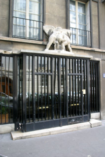 France, porte d'entree de l'immeuble