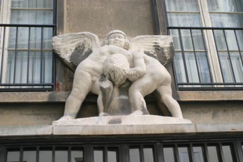 France, porte d'entree de l'immeuble