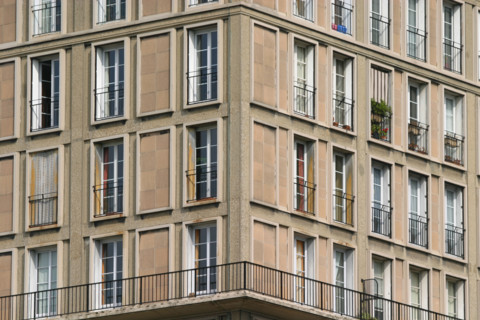 France: Normandie, Seine Maritime, le havre, architecte auguste perret, detail habitat, appartements, fenetres, beton,