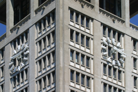 France: Normandie, Seine Maritime, le havre, architecte auguste perret, tour de l'hotel de ville, beton, mairie, detail horloge, fenetres,