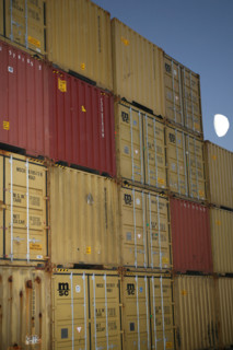 France: Normandie, Seine Maritime, vallee de la Seine, grand port de mer de Rouen, terminal forestier westerlund, conteneurs, containers,