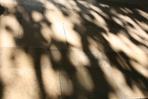 France, hauts de Seine, la defense, le parvis, ombre sur le sol du parvis,