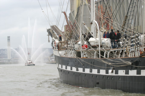 France: Normandie, Seine Maritime, vallee de la Seine, grand port de mer de Rouen, visite du vieux greement le Belem le 17 mars 2007, bateau pompe,