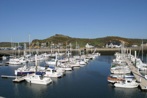 France, Basse Normandie, Manche, Cotentin, dielette, port, bateaux de plaisance, voiliers, pontons, panorama, paysage,