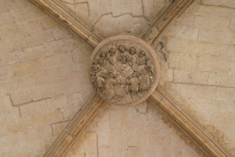 France, Paris 1e, eglise Saint-Germain l'auxerrois, detail figures, art gothique, monstres, cle de voute du porche d'entree, detail, la cene,