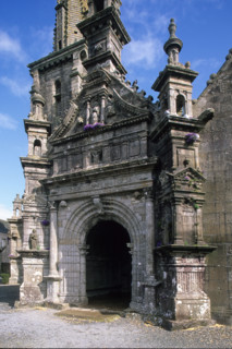France, parish closes tour