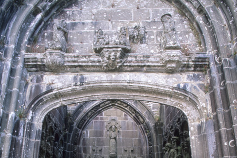 France, parish closes tour