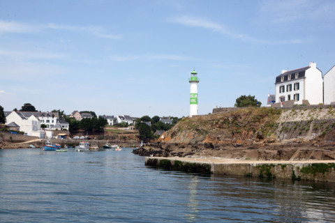 France, Bretagne, Finistere sud, Cornouaille, port de doelan, commune de clohars carnoet, bateaux, phare,