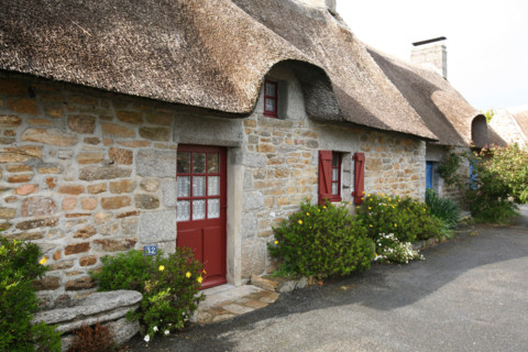France, Bretagne, Finistere sud, Cornouaille, Nevez, village de chaumieres de Kerascouet, habitat traditionnel,