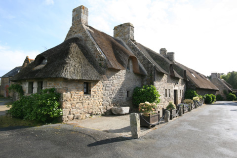 France, Bretagne, Finistere sud, Cornouaille, Nevez, village de chaumieres de Kerascouet, habitat traditionnel,