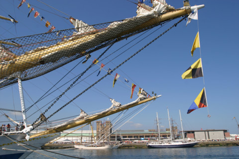 France, Basse Normandie, Manche, Cotentin, Cherbourg, rade, tall ships race 2005, grands voiliers, course, bateaux a quai,