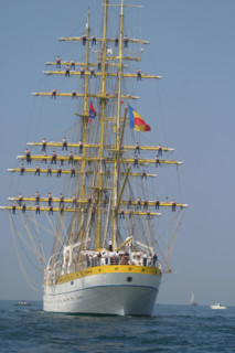 France, Basse Normandie, Manche, Cotentin, Cherbourg, rade, tall ships race 2005, grands voiliers, course, mircea, navire roumain, marins dans les haubans,