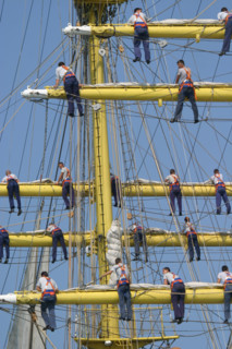France, Basse Normandie, Manche, Cotentin, Cherbourg, rade, tall ships race 2005, grands voiliers, course, mircea, navire roumain, marins dans les haubans,