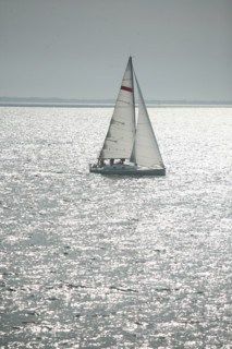 golfe du Morbihan, presqu'ile de rhuys, arzon, port navalo, plaisance, voilier, effets de lumiere sur la mer,