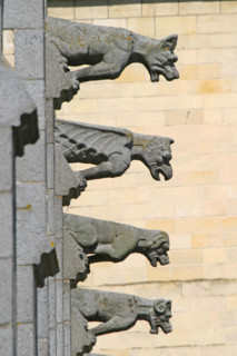 France, Basse Normandie, orne, pays d'auge ornais, vimoutiers, detail des gargouilles de l'eglise,