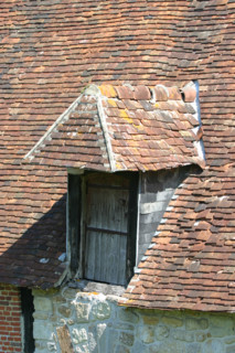 France, Basse Normandie, orne, pays d'auge ornais, toit de tuiles, habitat traditionnel, lucarne, pans de bois, colombages,