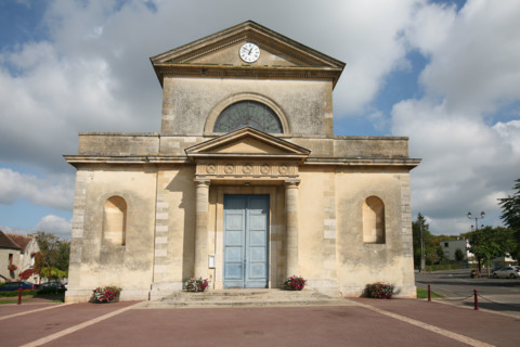 France, Basse Normandie, orne, pays d'auge ornais, mortree, eglise et fontaine