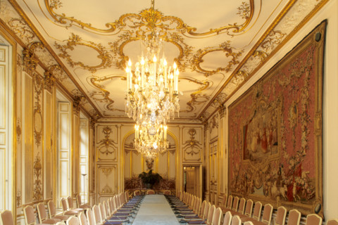 France, Paris 7e, faubourg Saint-Germain, 56 rue de Varenne, hotel matignon, premier ministre, institution, gouvernement, etat, salle du conseil,