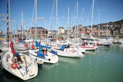France, Haute Normandie, Seine Maritime, pays de Caux, Saint-Valery-en-Caux, port de plaisance, voiliers a quai, bateaux,