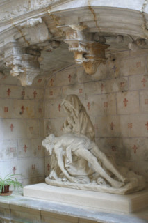France, Haute Normandie, Seine Maritime, pays de Caux, le bourg dun, eglise, detail d'une chapelle, pieta,