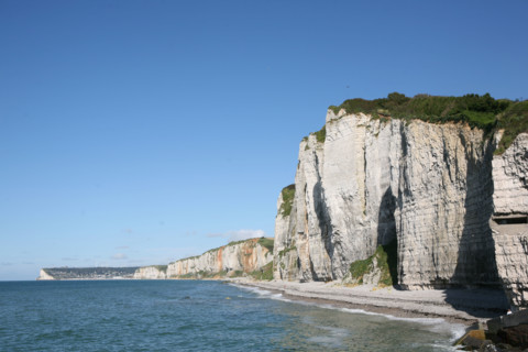 France, Haute Normandie, Seine Maritime, pays des hautes falaises, yport, la plage et les falaises amont,