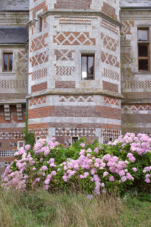 France, Haute Normandie, Seine Maritime, pays de Caux maritime, Offranville, manoir d'auffay, Construction traditionnelle en brique et pierre et silex,