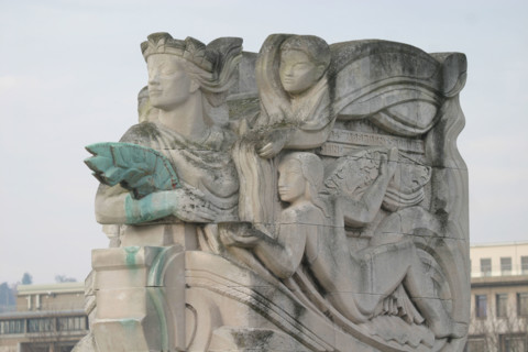 France, Haute Normandie, Seine Maritime, Rouen, details du pont Boieldieu, la Seine, sculpture, sculpteur jean marc de pas,