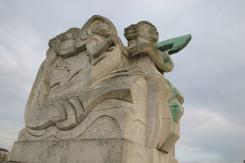 France, Haute Normandie, Seine Maritime, Rouen, details du pont Boieldieu, la Seine, sculpture, sculpteur jean marc de pas,