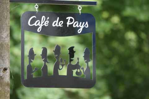 France, Haute Normandie, Seine Maritime, pays de bray, les ventes saint remy, cafe de pays, le rendez vous, panneau, pancarte, logo,