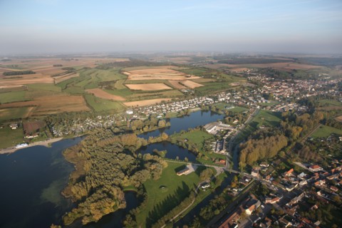 France, Haute Normandie, Seine Maritime, pays de la bresle maritime, vue aerienne, survol de la vallee de la bresle maritime, champs, agriculture, etangs,