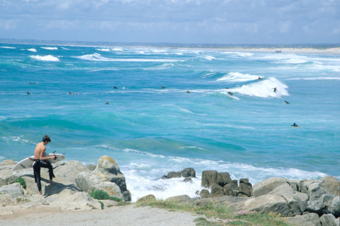 France, Bretagne, Finistere sud, pays bigouden, pointe de la torche, sable, dunes, spot de surf, surfeurs, ecole de surf,