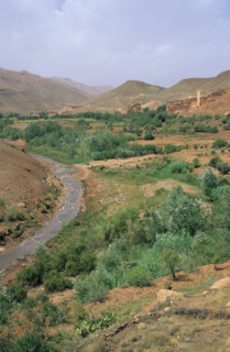 Afrique, maroc, haut atlas, Village 
entre Marrakech et ouarzazate, montagne, desert, paysage, panorama, route,