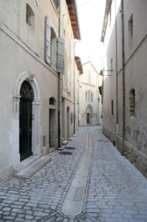France, uzes