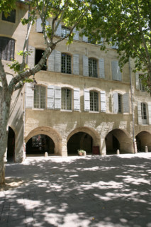 France, uzes