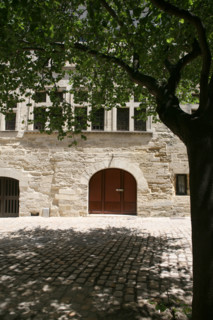 France, uzes