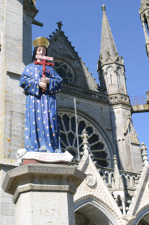 France, pays de loire, mayenne, pontmain, basilique, lieu de pelerinage, edifice religieux, vierge, apparition, miracle, religion,