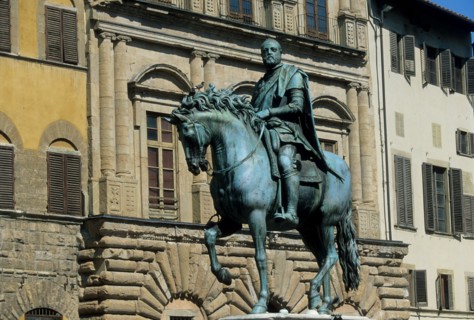 Italie, toscane, florence, firenze, place de la seigneurie, statue equestre de cosme 1e, medicis, sculpture, renaissance italienne, signoria,