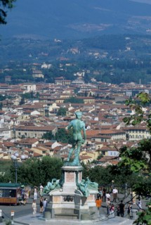 Italie, toscane, florence, firenze, fiesole, vue d'ensemble sur florence, panorama, renaissance italienne, place michelangelo, statue, sculpteur, michel ange, toits, ville,