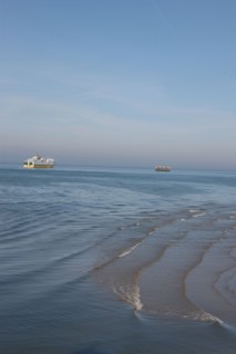 France, region nord, pas de calais, boulogne sur mer, port, mer du nord, ferry, transmanche ferries, ld lines, cote d'albatre, liaison boulogne douvres, vagues, plage,