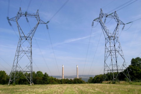 France, region ile de france, yvelines, porcheville, centrale electrique, thermique, seine, energie, edf, electricite, environnement, developpement durable, pylones, cheminees, fils electriques,