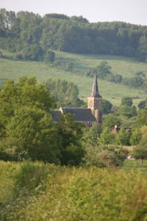 France, Basse Normandie, calvados, pays d'auge, pays de cambremer, route du cidre, rumesnil, paysage, clocher, eglise, champ, pommiers,
