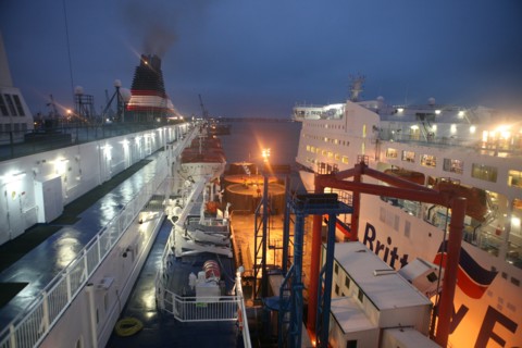 France, Haute Normandie / angleterre, seine maritime, le havre / portsmouth, traversee trans manche, a bord du ferry boat, norman voyager, navigation, nuit, debarquement des vehicules a portsmouth, bo...